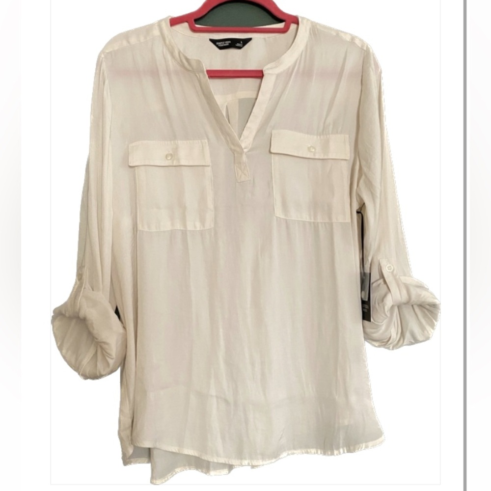 NWT- Simply Vera- roll tab popover blouse split neck (L) Vera Wang ivory white